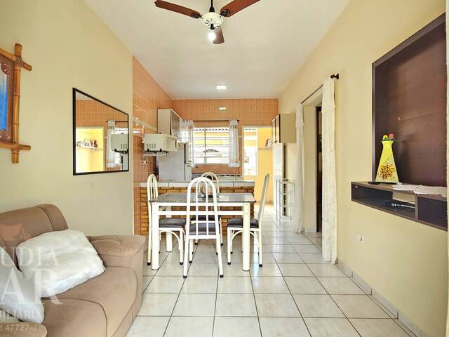 #99 - Apartamento para Venda em Ubatuba - SP