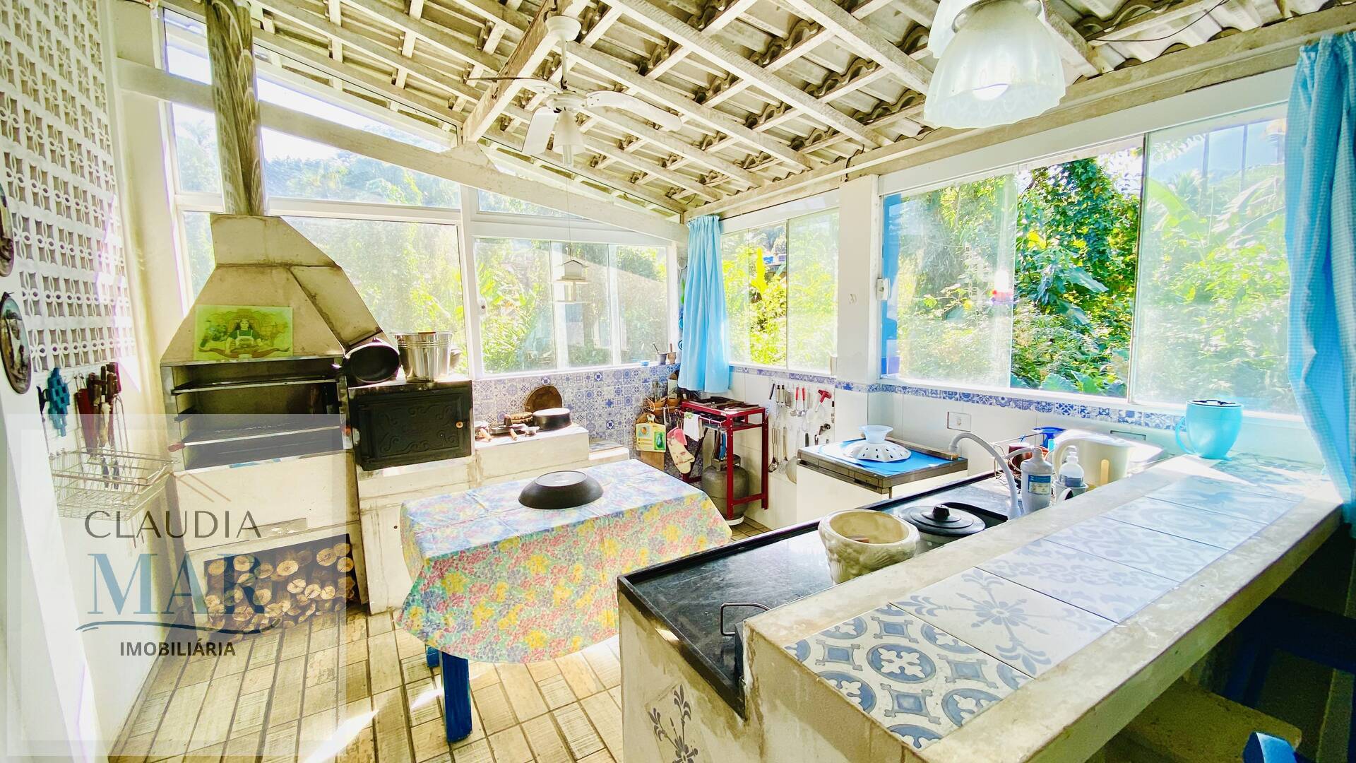 Casa à venda com 3 quartos, 200m² - Foto 7
