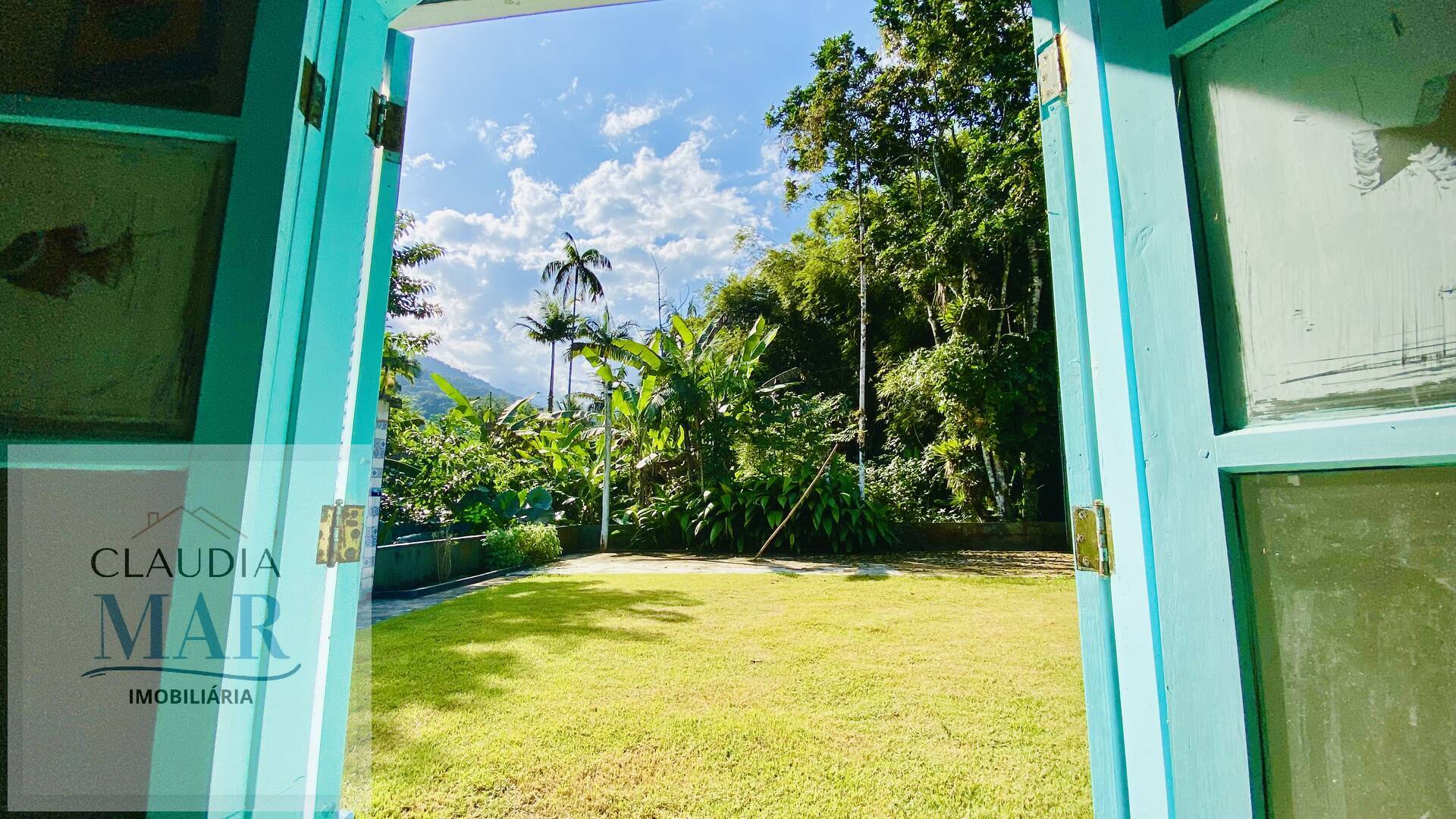 Casa à venda com 3 quartos, 200m² - Foto 11