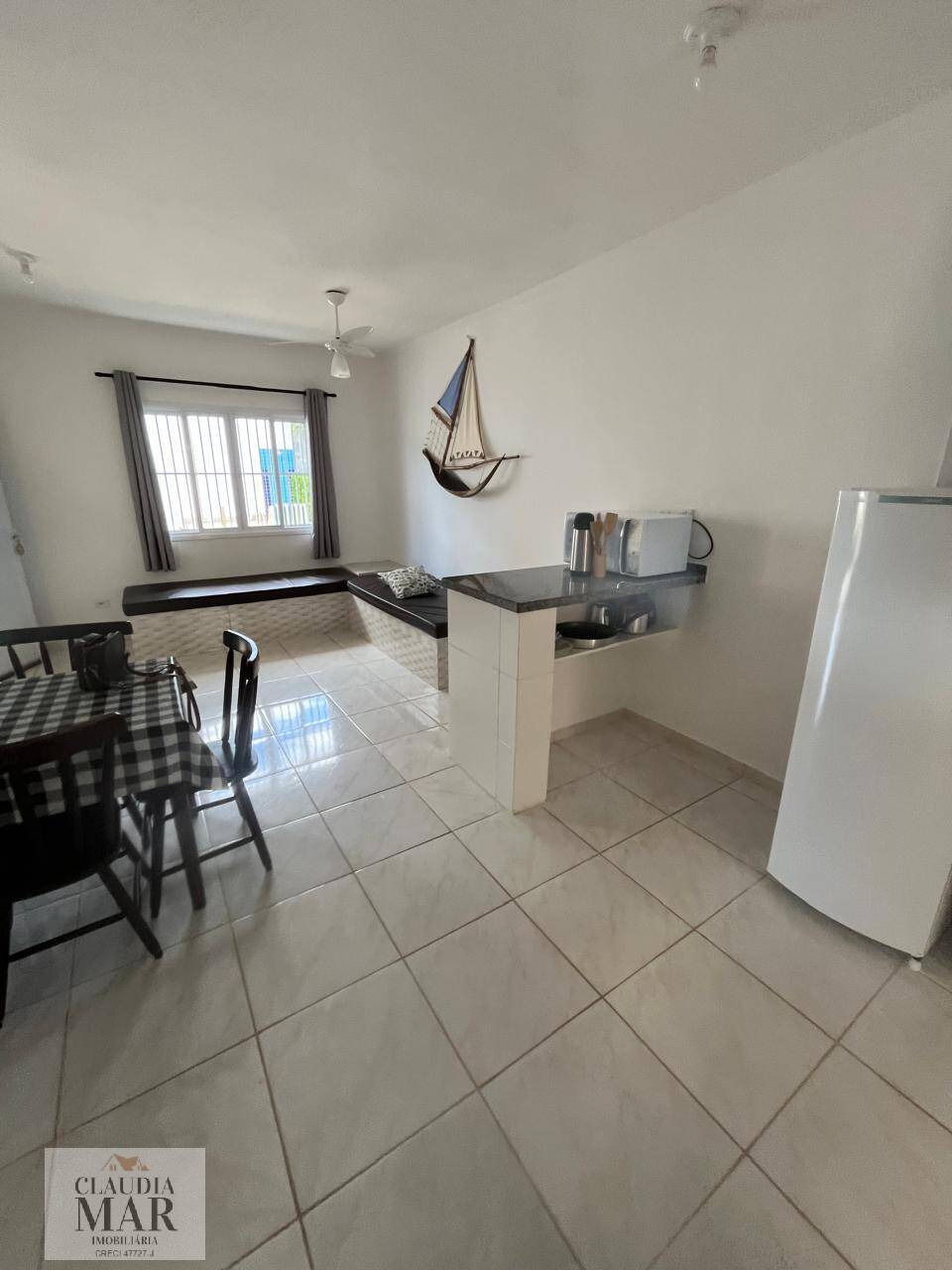 Apartamento à venda com 1 quarto, 45m² - Foto 2
